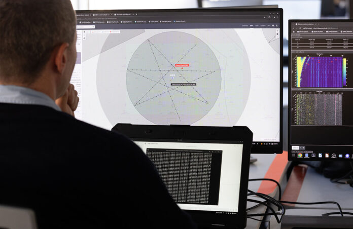 saildrone,-thales-australia는-음향-센서-기술을-측량사-usv에-통합
