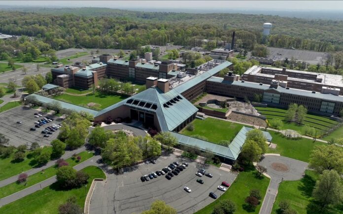 bell-labs는-100-세가되어-기존-본사를-떠날-계획입니다. bell-labs는-100-세가되어-기존-본사를-떠날-계획입니다.